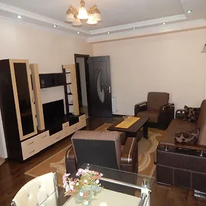 https://apartment-first-line-from-sea-batumi.batumihotels.net